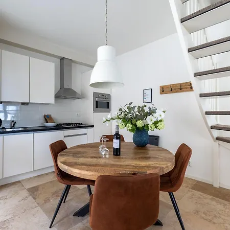 Holiday home In Egmond With Stunning Sea Views