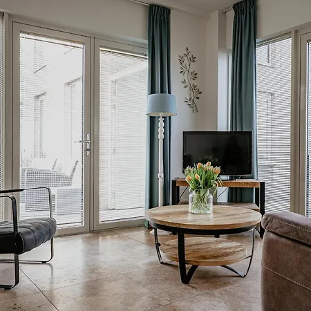 Holiday home In Egmond With Stunning Sea Views