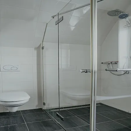 Holiday home In Egmond With Stunning Sea Views