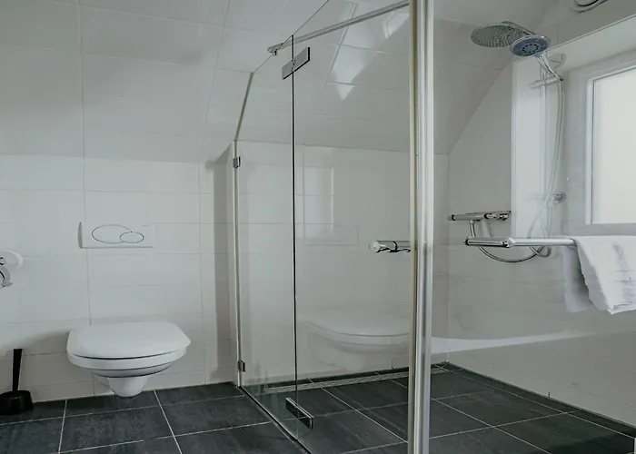 Holiday home In Egmond With Stunning Sea Views